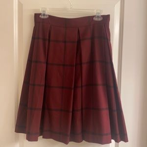 Long skirts plaid-with zipper and pocket.
